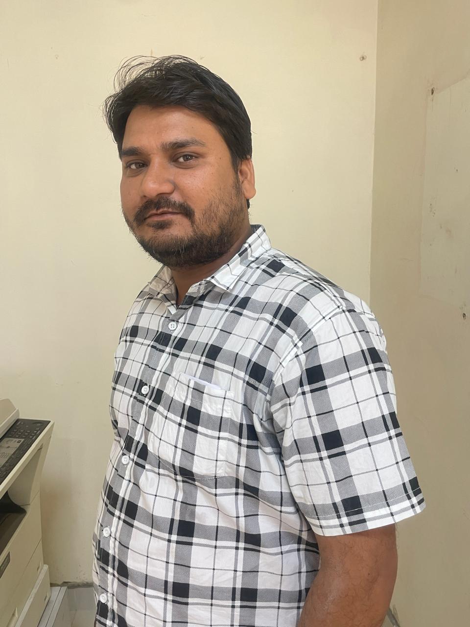 Sh. Suprabhat Tiwari